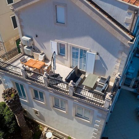Seafront Apartment Duo Vis Exterior photo
